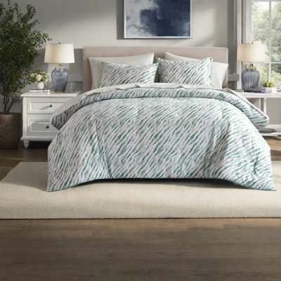 Striped and Abstract Comforter Set