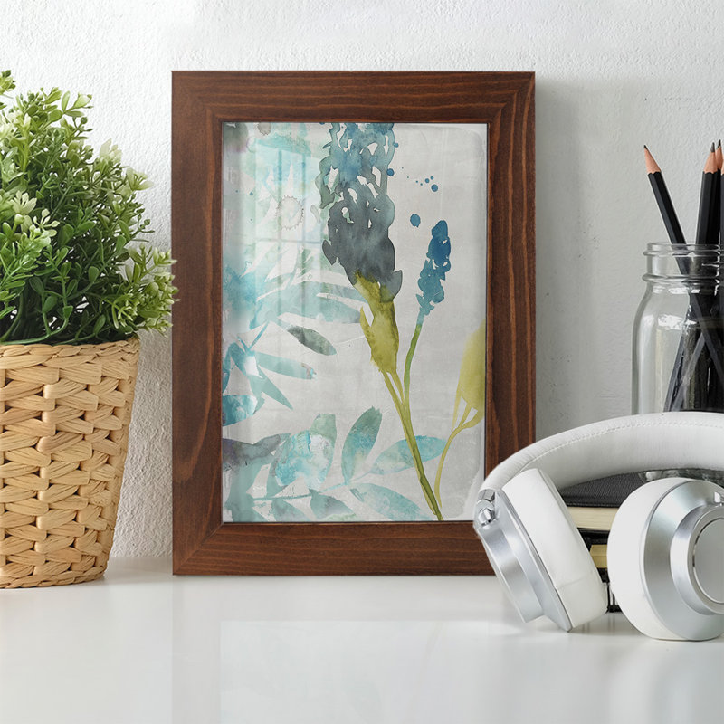«Flower Layers I», impression sur papier, L 4 po x H 6 po x P 1 po, Châtaigne