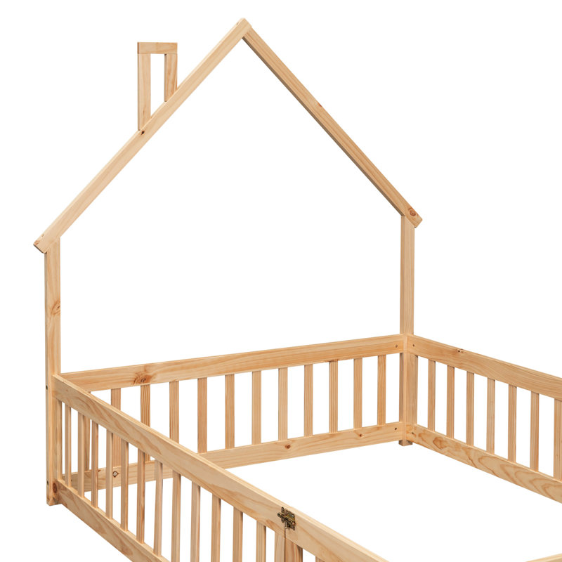 Lit en bois de pin naturel avec tête de lit en forme de maison et clôture, taille double pour clôture de plancher de chambre à coucher