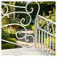 Banc de jardin extérieur en acier crème blanc de 44 po, banc de parc en métal rétro pour patio, porche, pelouse, pour 2 adultes, capacité de 440 lb