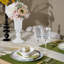Vase en métal, vase décoratif élégant-108826754