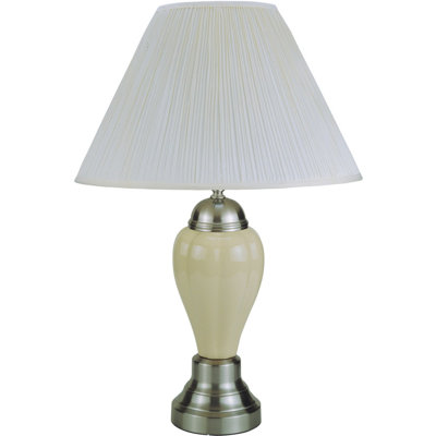 Lampe de table traditionnelle en céramique avec abat-jour en lin et accents argentés (ampoule non incluse)
