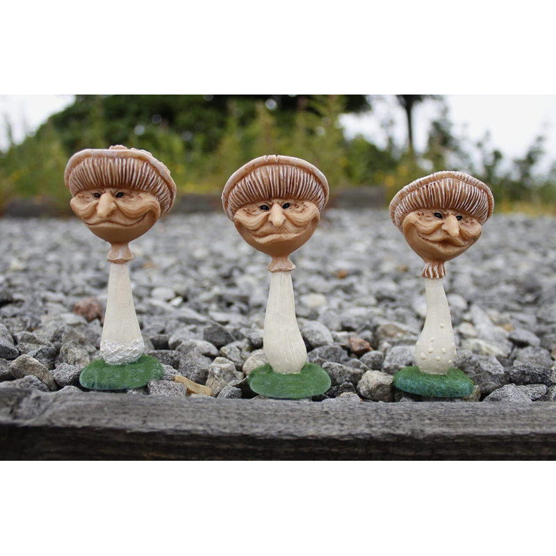 Copemish Plants & Flowers Plastic Garden Statue