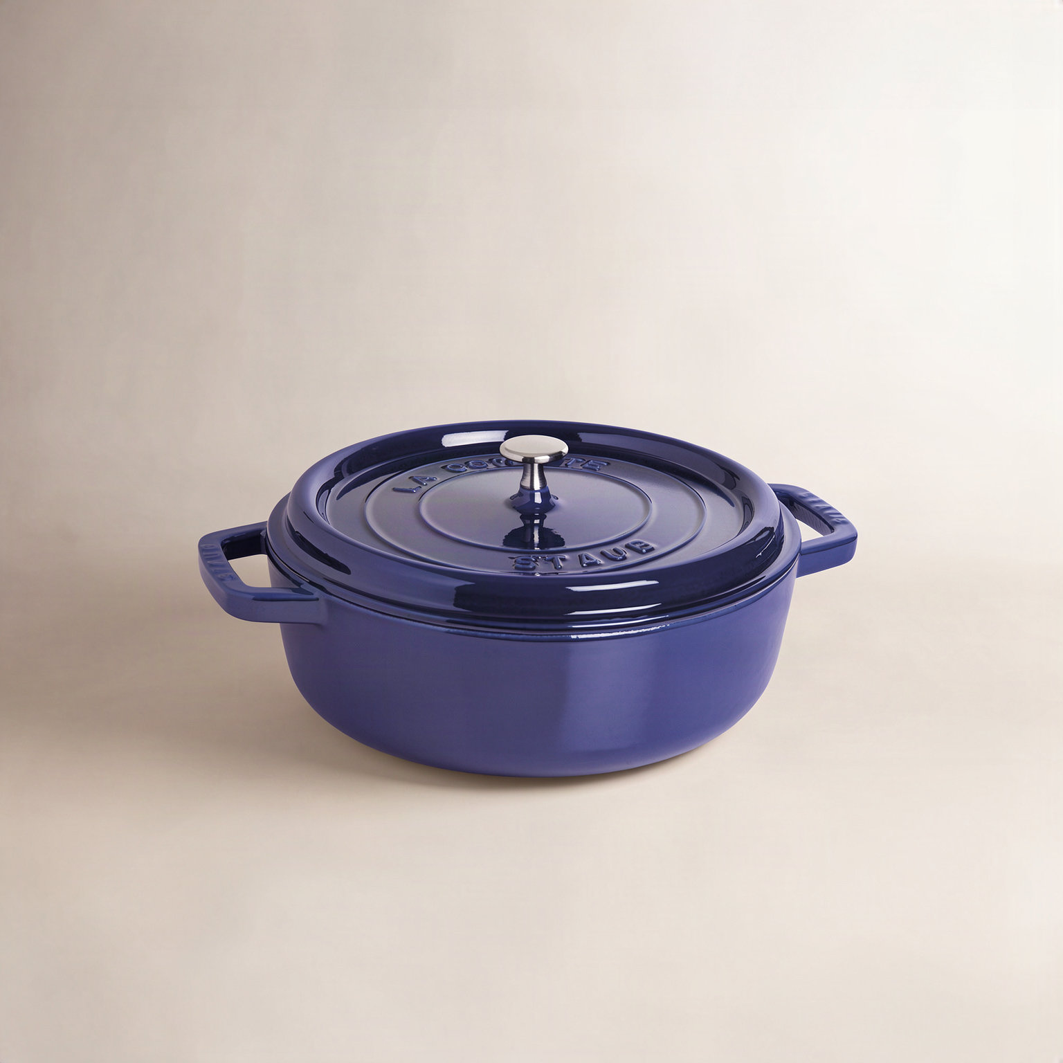 Staub Cast Iron Cast Iron Dutch Oven, Dark Blue