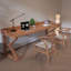 Bureau rectangulaire brun en bois massif-108954089