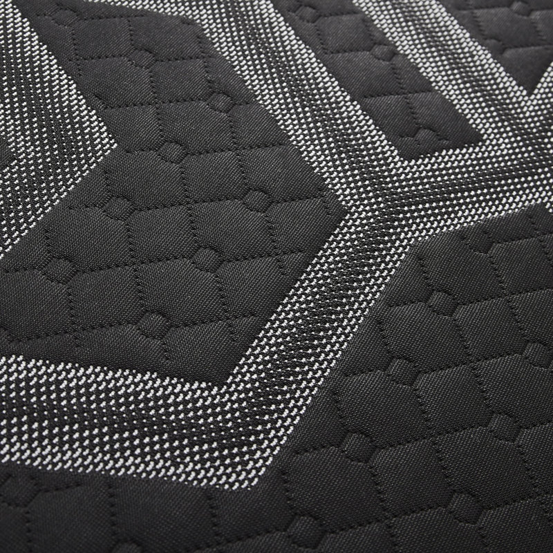 Matelas simple de 10 po avec couche de mousse lisse pour un repos apaisant ferme. Housse de glace pour le sommeil. Mousse, sécuritaire. Fabriqué aux États-Unis. Base HD solide. Noir