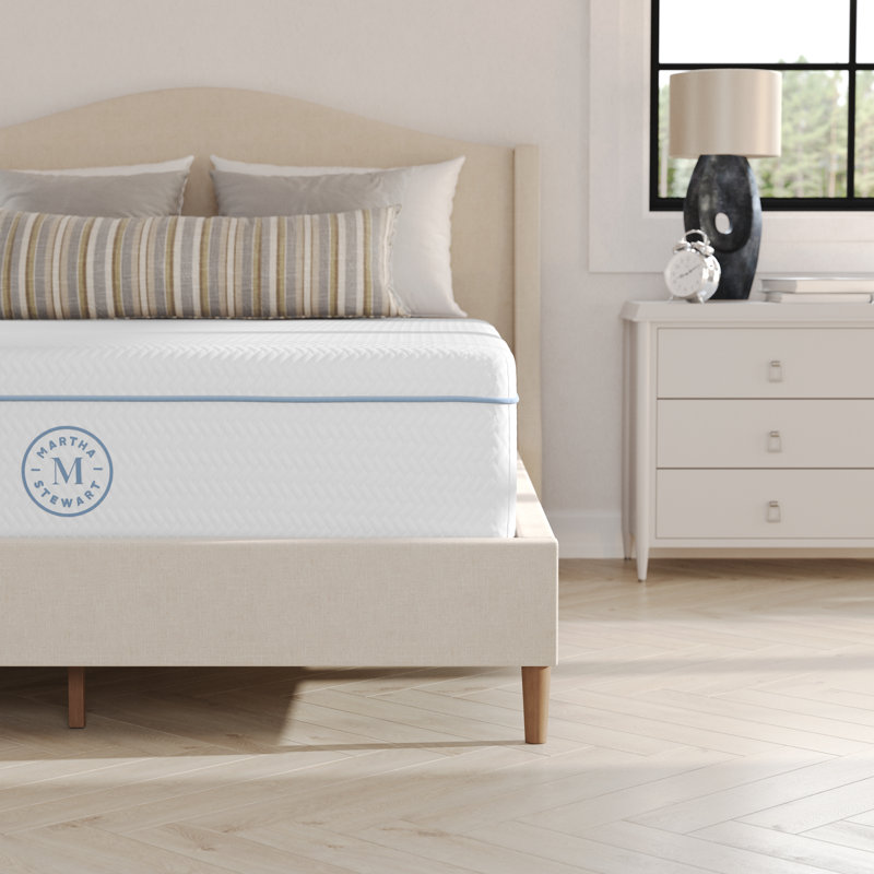 Matelas en mousse viscoélastique rafraîchissante à double action Martha Stewart SleepComplete, Double