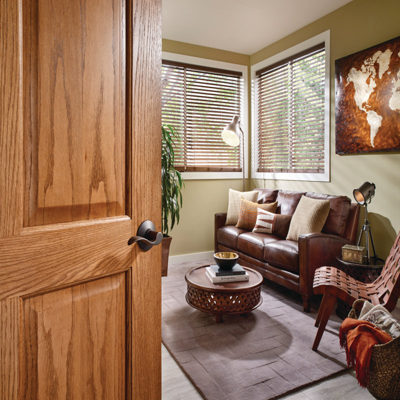 Accent Lever Hall and Closet Lock, Bright Brass
