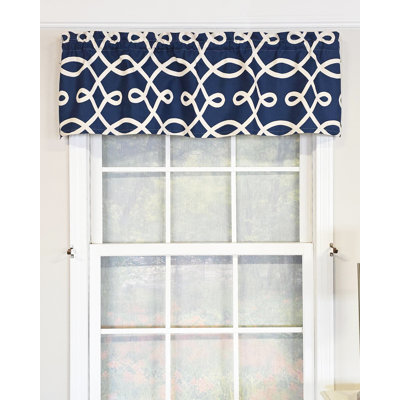  Oblique Tailored Valance