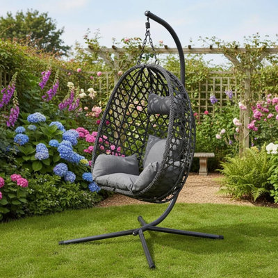 Outdoor Lounge Chair