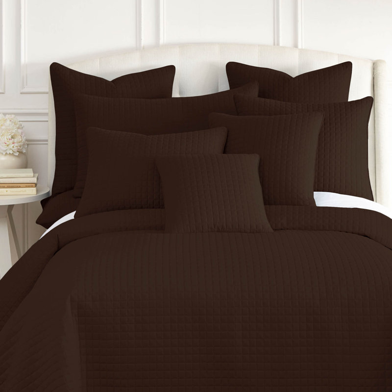Vilano Springs 2-Piece Microfiber Embroidered Quilted Sham Covers, 22" H x 22" W, Chocolate Brown