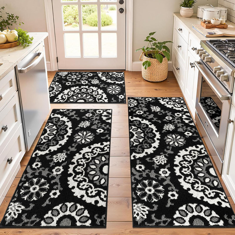 24"Wide Scratch-resistant Kitchen Mats (Set of 3), White/black