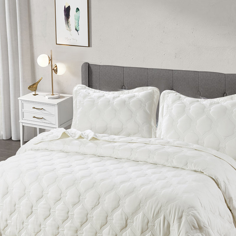 3 Piece Bradly Down Alternative Quilts Set, King Quilt + 2 Twin Shams, White