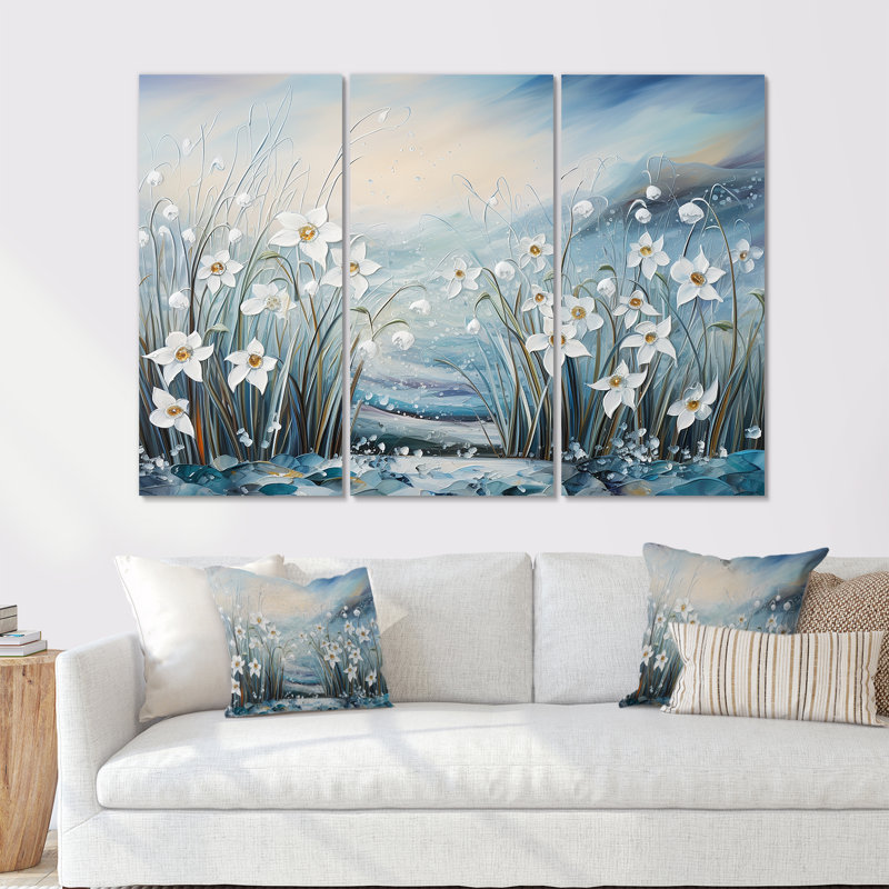 «Snowdrop Flowers Field In Winter I - Snowdrops», ensemble d'art sur toile, H 28 po x l 36 po x P 1 po