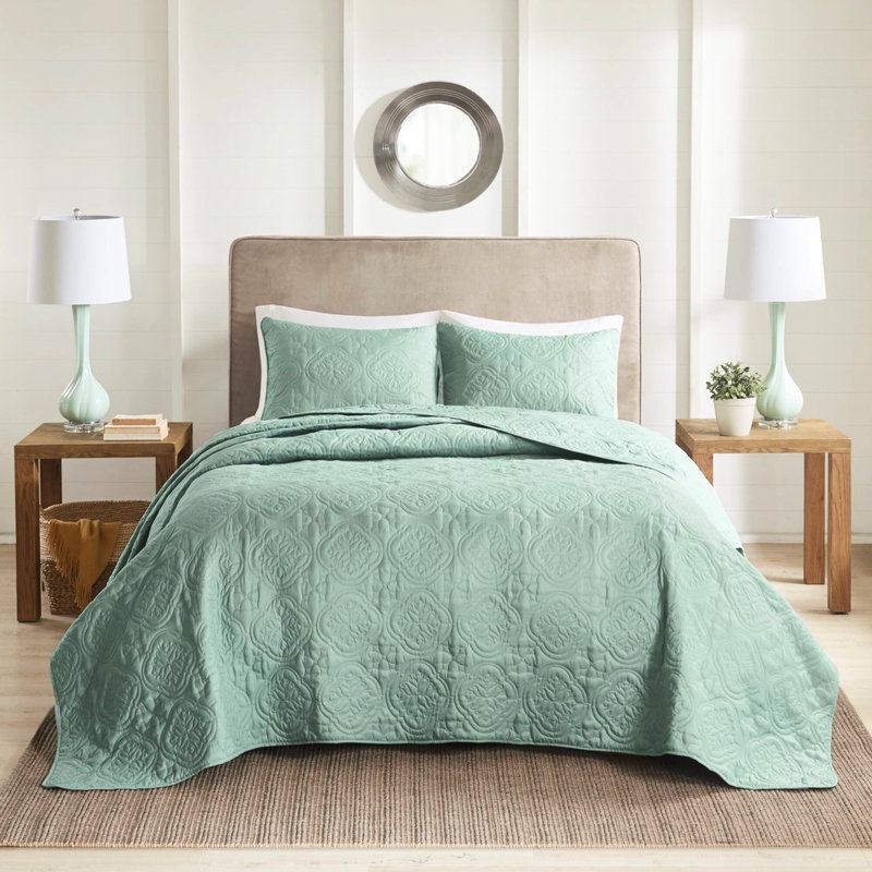 3 Piece Reversible King/ King Bedspread - , Exquisite Quilting, Machine Washable, 2 Matching Shams, Stylish Design Pieces Reversible, Filling, Stunning Quilt, Shams