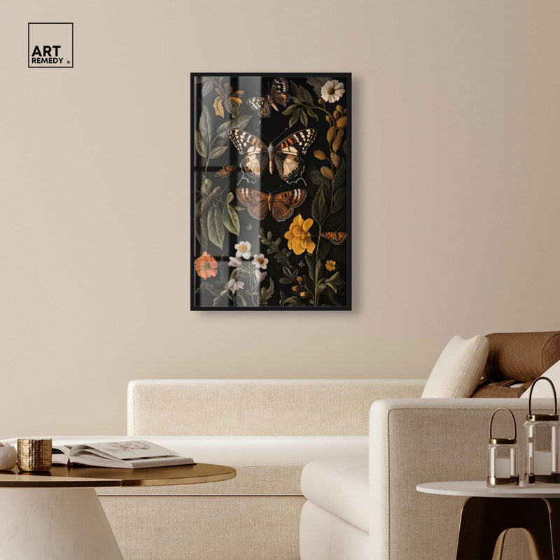 «Winged visiteurs I», reproduction botanique par Art Remedy, H 46 po x l 31 po, Noir