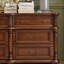 Armoire d'appoint en noyer massif