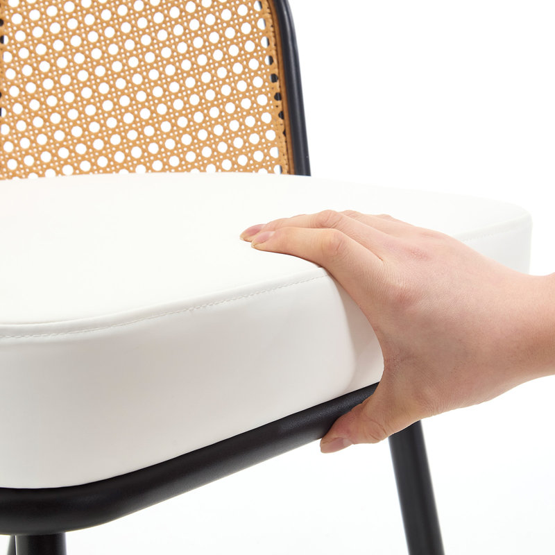 Chaises de salle à manger rembourrées en tissu de polyuréthane 19,3 po H avec dossier canne et structure en métal noir, Blanc