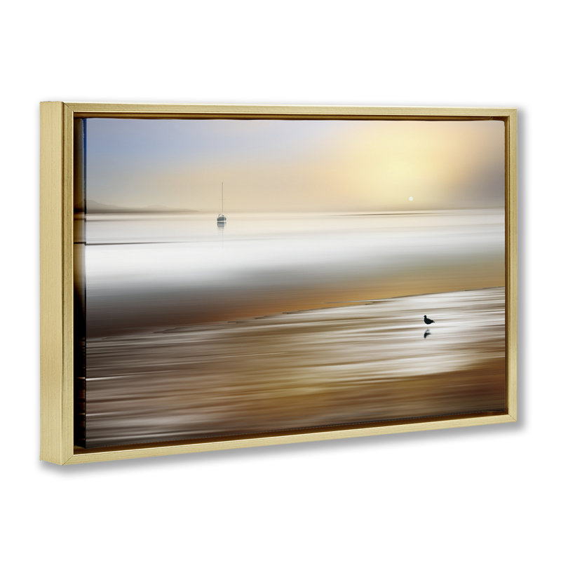 Cadre flottant Silence Pause Seascape, design par Marvin Pelkey, H 21 po x l 31 po, Cadre flottant métallique doré