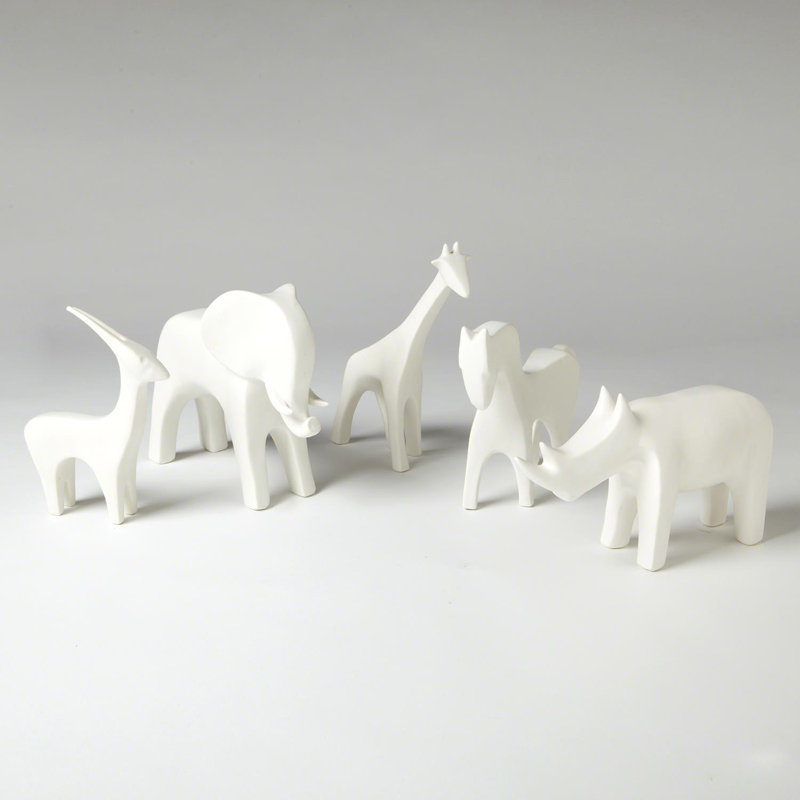 Giraffe Figurine, Matte White