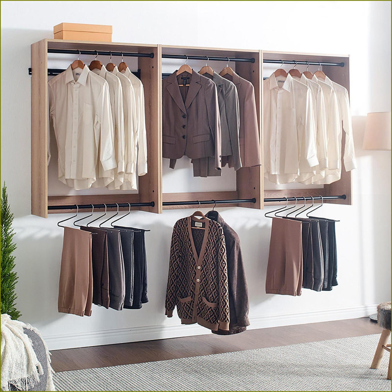Placard mural en bois avec rangement modulaire en chêne moderne Devi Closet Systems | Chêne | Bois