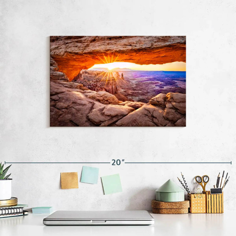 Alvord Mesa Arch Sunrise Canyonlands I, H 8 po x l 12 po