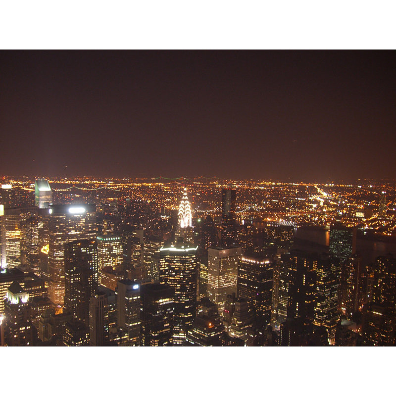 New York, la nuit, H 18 po x l 24 po