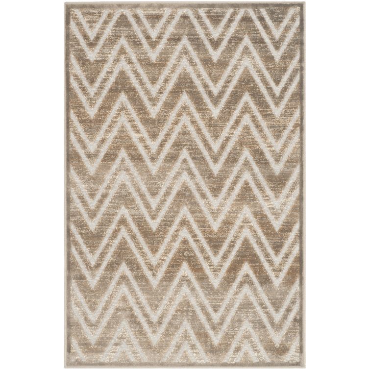 Haileymarie Performance Chevron Rug
