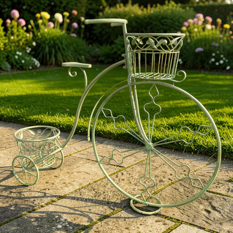 Zanesville Metal Cachepot, Green