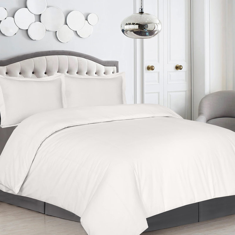 100% Egyptian-Quality Cotton Duvet Cover Set 3 Piece 200 TC Solid Duvets with Button Closure and 2 Pillow Shams, White