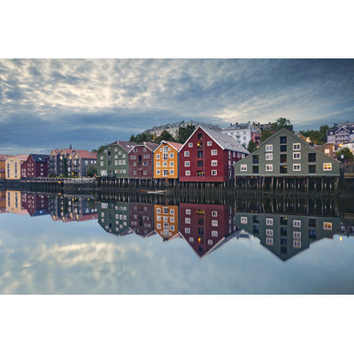Elania " Trondheim " by Rudybalasko
