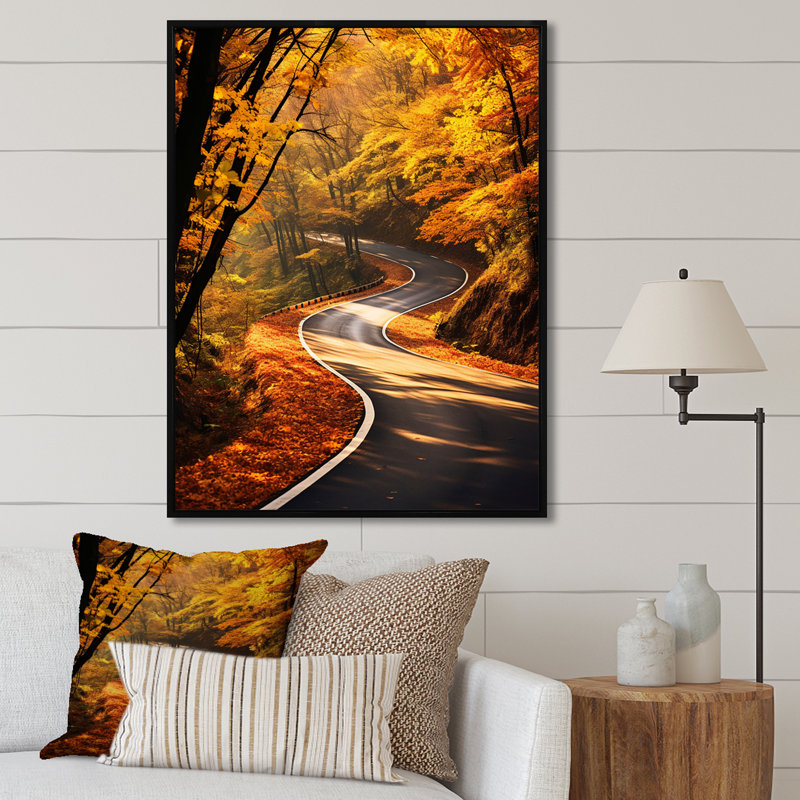 Orange orange, route d'automne, Cadre flottant noir, 32" H x 16" W