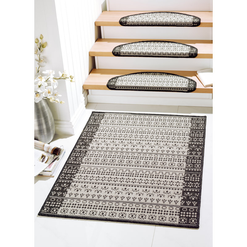 Jadyn Stair Tread, Anthracite