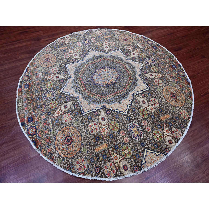 Tapis brun en laine noué à la main 14e siècle 7 pi 8 po x 7 pi 8 po E37EB913888E4C4E88F7BFF1531B2C73