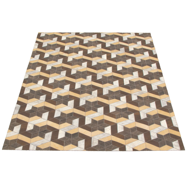 Tapis géométrique en peau de vache rectangulaire brun / beige / blanc 5 pi x 7 pi 10 po