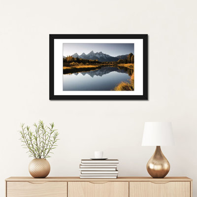 «Reflection of Mountain on Water, Teton Range, Grand Teton National Park, Wyoming, USA», reproduction de photo sur toile