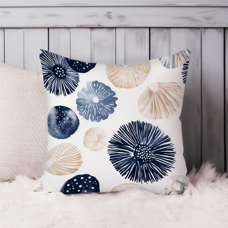 Housse de coussin nautique Beach and Coastal Seashells, Carré 18 po, Bleu / beige nautique / plage 2
