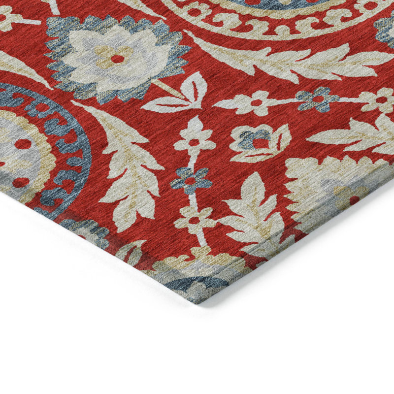 Mahaney Floral Indoor / Outdoor Rug, Rectangle 1'8" x 2'6"