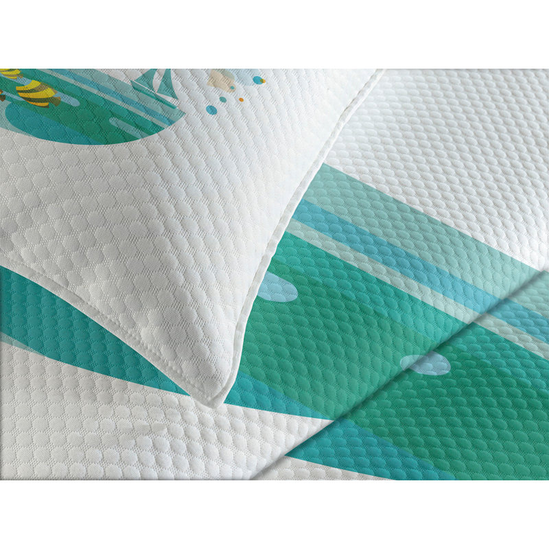 White Quilted Queen Bedspread Set with Pillow Shams