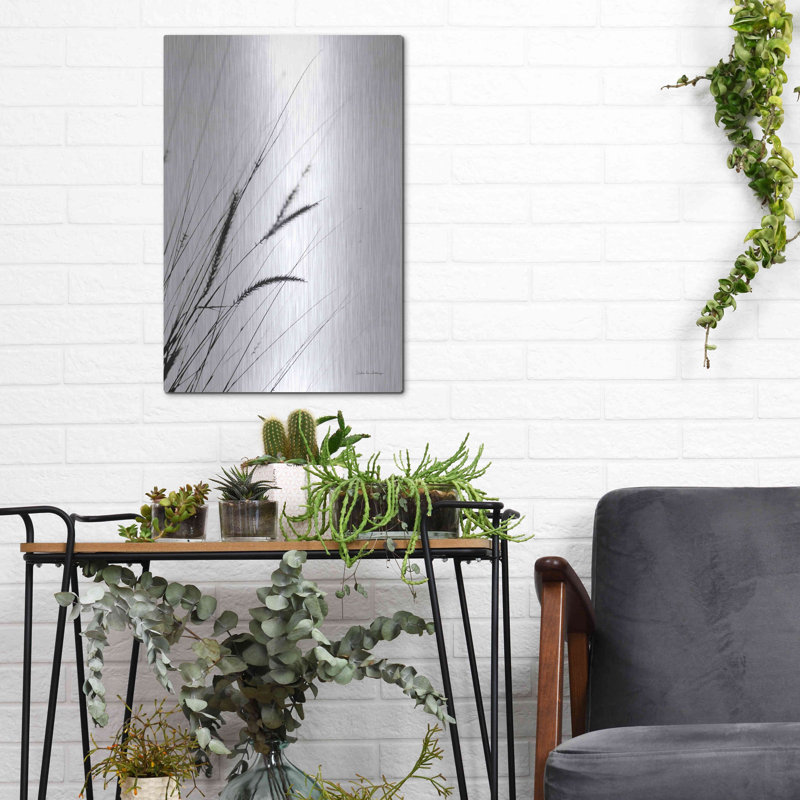 «Field Grasses I White» par Debra Van Swearingen, H 16 po x l 12 po