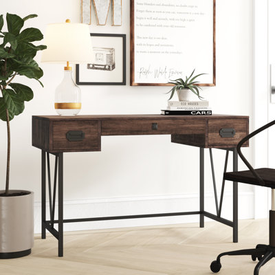 Bureau d'ordinateur Iske