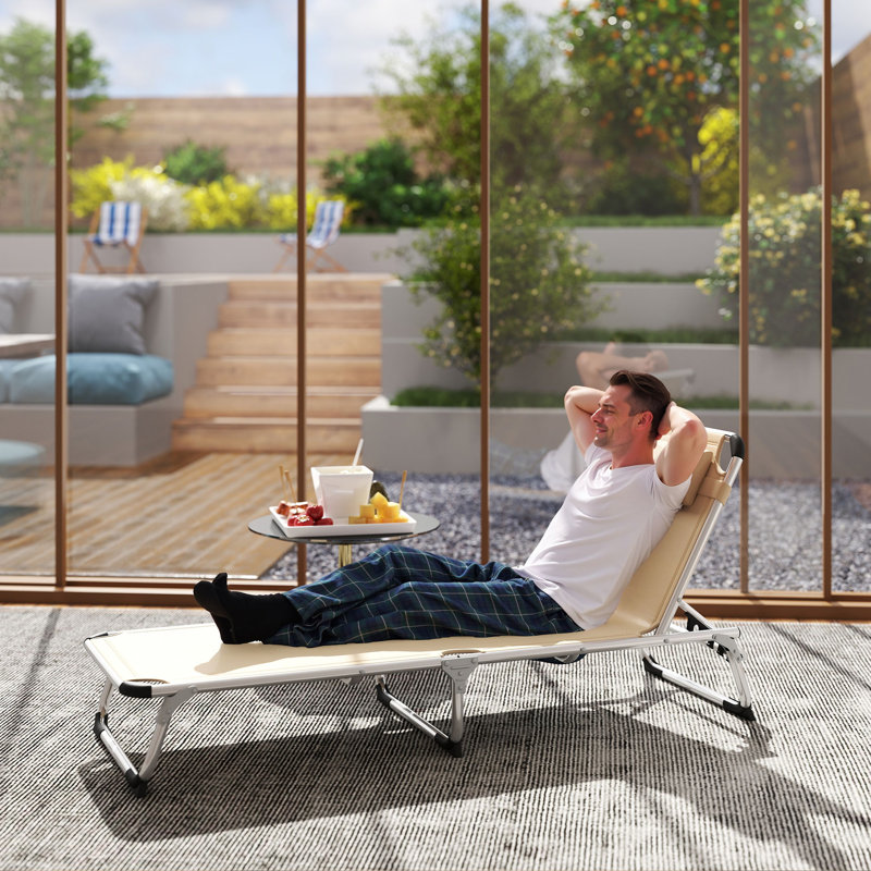 Outdoor Lounge Chair