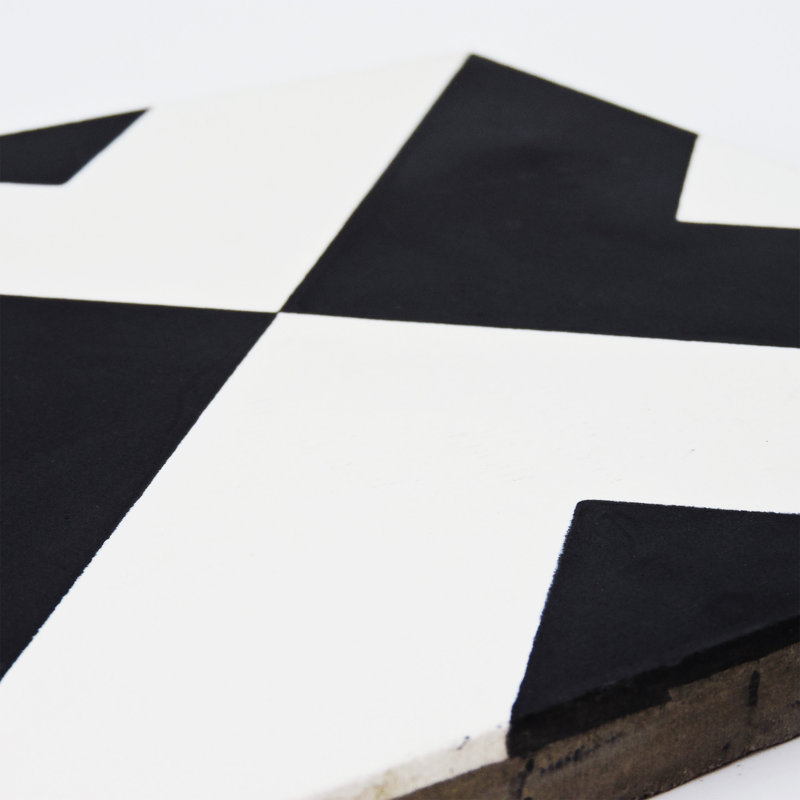Carreau de ciment à motif de mur et de plancher 8 po x 8 po Jadida, Noir / Blanc
