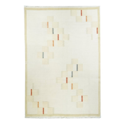 Wool Floral Area Rug in Cream