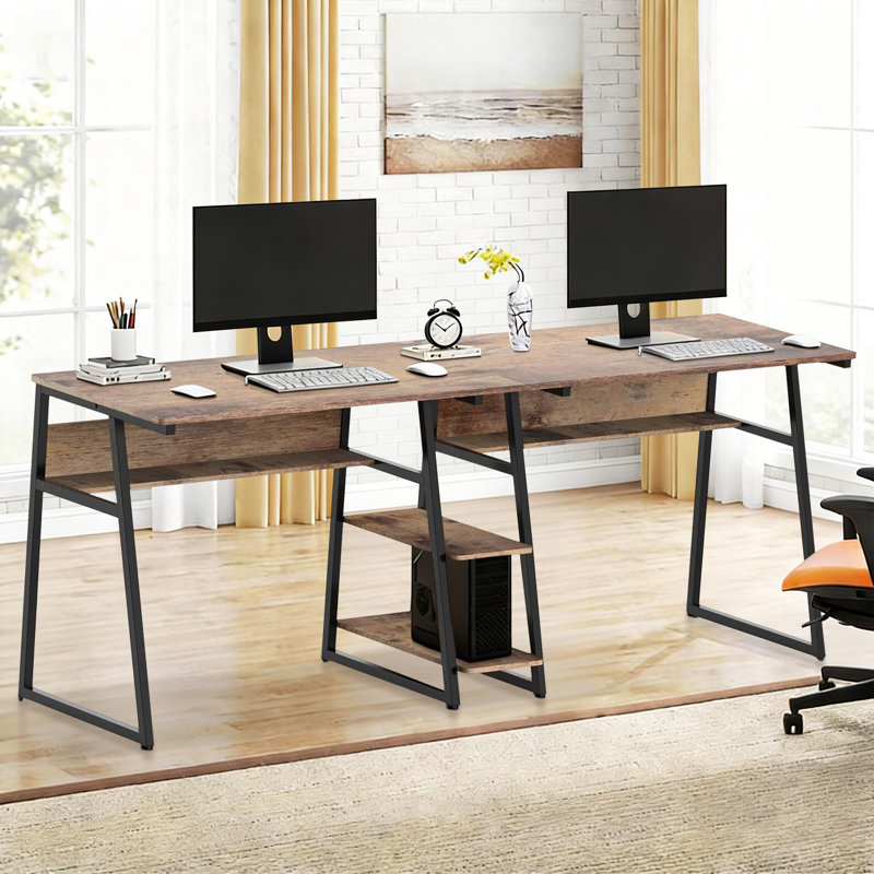 Bureau d'ordinateur pour deux personnes avec tablettes de rangement à plusieurs niveaux