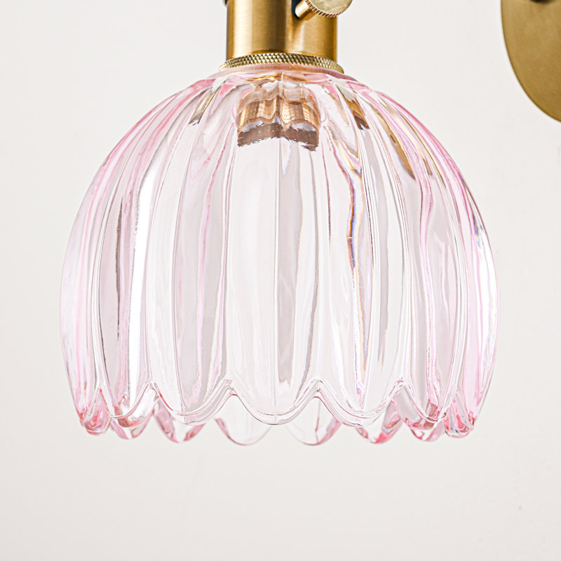 Applique murale en fer avec abat-jour en verre rose en forme de pétale, Pink