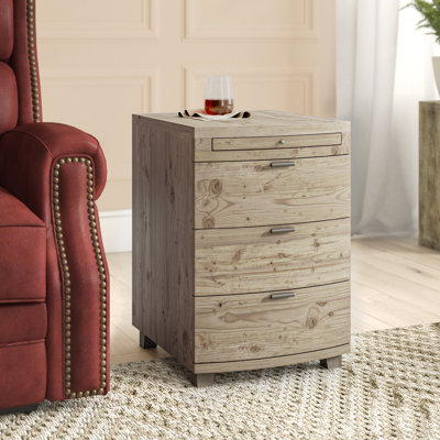 Table d'appoint Ajai Ã  3 tiroirs avec espace de rangement et prise Ã©lectrique intÃ©grÃ©e - Finition bois flottÃ©