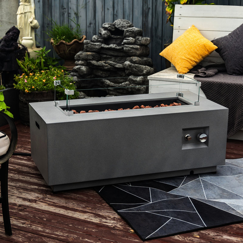 Table de feu d'extérieur en acier de 42 pouces avec chauffage au propane - Flamme efficace, intensité réglable, élevée, peu encombrante, facile à nettoyer et à entretenir, pare-vent en verre et mesures, utilisation,