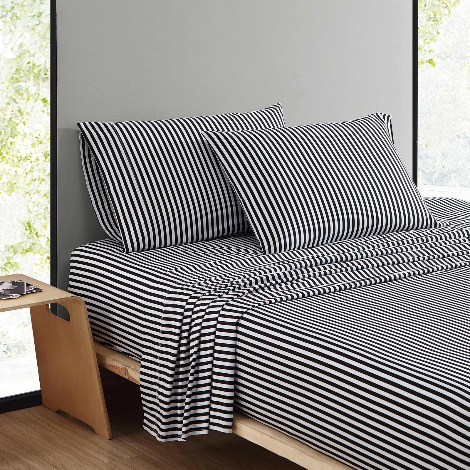 Mini Unikko Cotton Sheet Set, Queen Sheet Set with 2 Standard Pillowcases, Black/White Striped