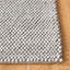 Tapis argenté en laine touffeté à la main Almus-1103791473